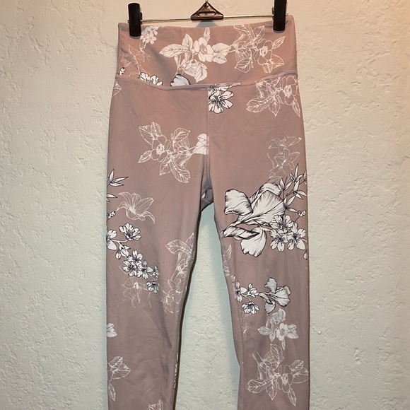 ALL Fenix Lyla Floral Leggings size S - Picture 2 of 6